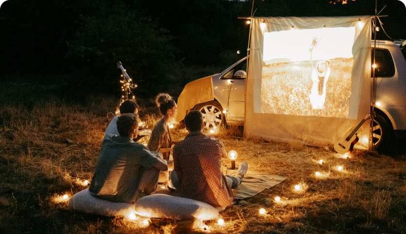 What You Need to Host a Fantastic Outdoor Movie Night