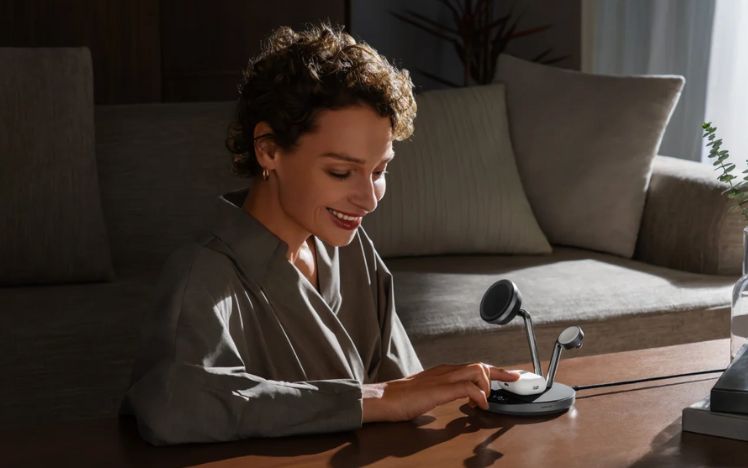 Do AirPods Come With a Charger: Charging Methods Explained