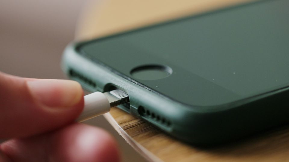 How To Get Water Out Of Charger Port